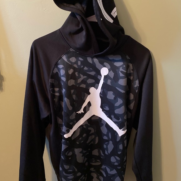 Bundle- Nike youth XL hoodies and sweat pants. - Picture 2 of 9